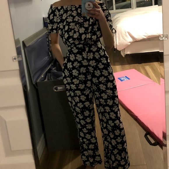 Dynamite XS high waisted flare pants part of a matching set (top also sold)! - Picture 3 of 6